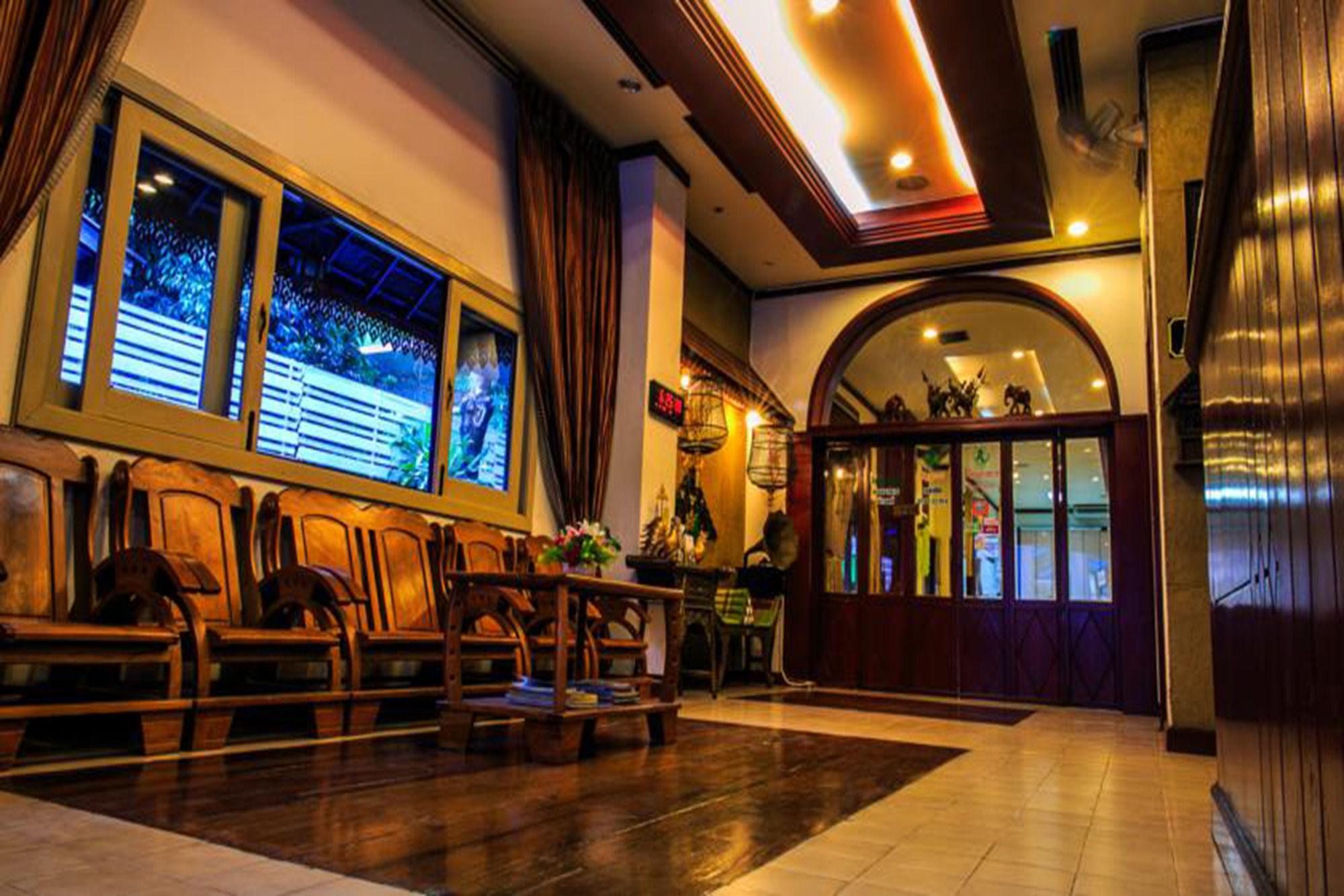 Regent Lodge Lampang Exterior photo